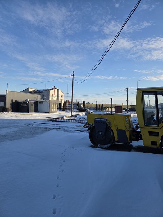 Продаж від власника торгово-складських приміщень і земельних ділянок.
