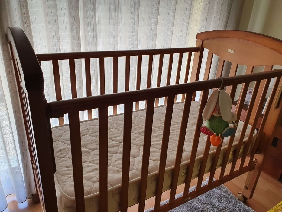 Cama de grades para criança