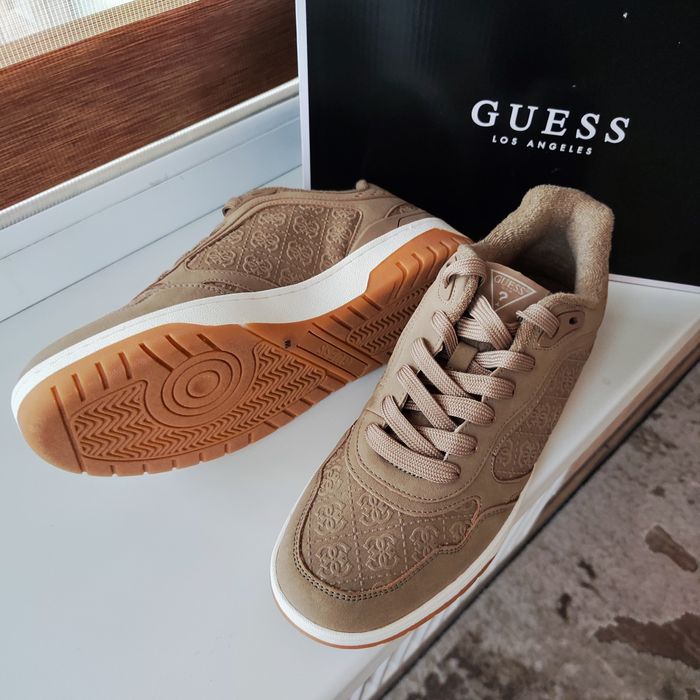 Утеплені кросівки GUESS Розмір 42 ОРИГИНАЛ Гесс klein