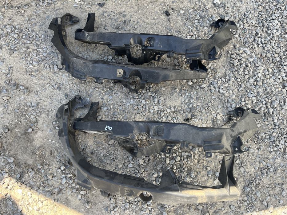 Slizgi lampy przod przednie okular bmw e90 e91 uchwyt po lift lci