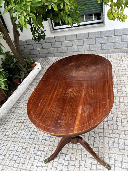 Mesa de Jantar de Madeira de Cerejeira