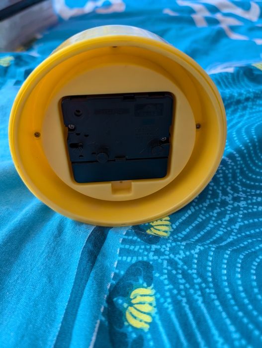 Stojący zegarek Minionki