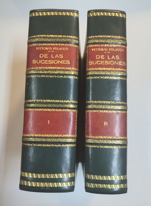 2 Volumes: De las Sucesiones, de Vittorio Polacco