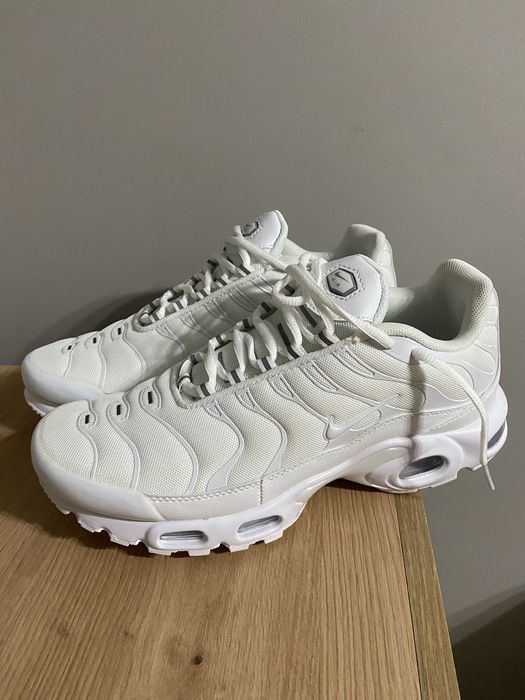 Białe buty Nike tn air max Plus