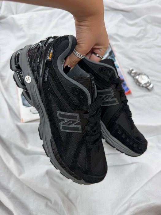 New Balance 1906R Black Grey Cordura
