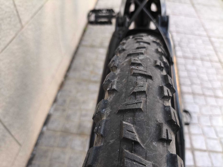 Bicicleta dupla suspensão TREK FUEL EX5 roda 26"