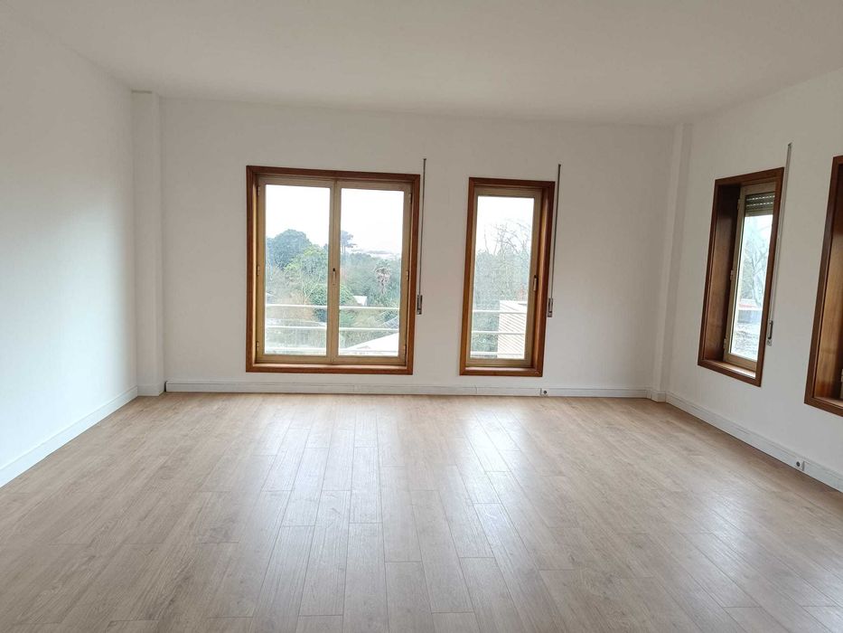 Arrenda-se Escritório 72m2 no Porto