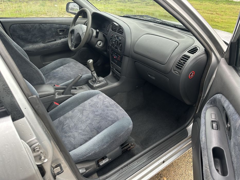 Mitsubishi Lancer 1998 1.3 Glx