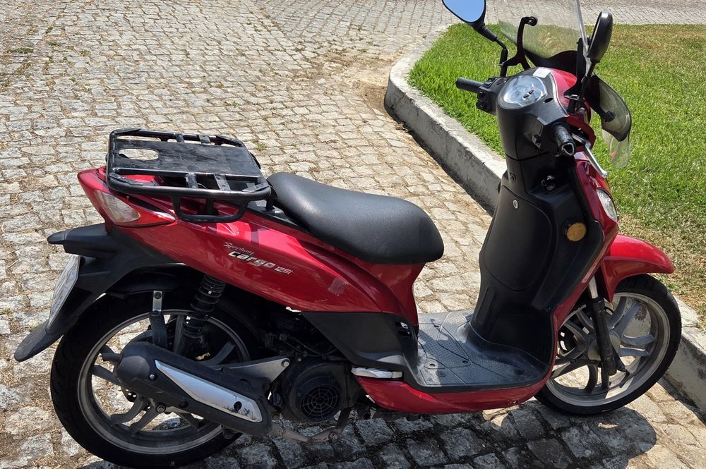 Vendo Motos 125  suzuki ou  sym