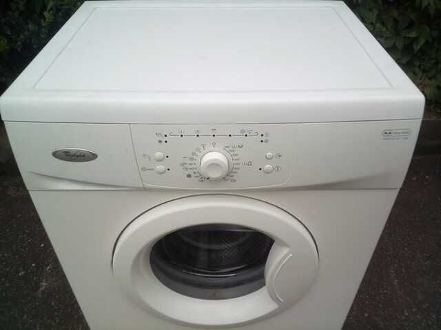 За-4500.стиральная машина whirlpool-5кг рабочая 100%.доставка гарантия