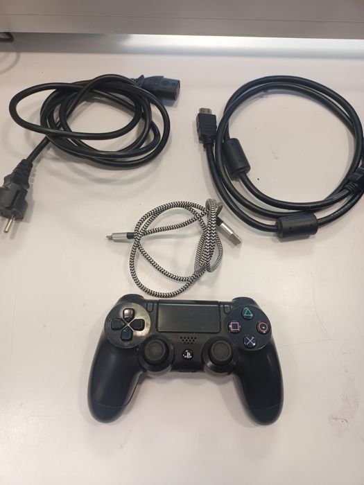 Konsola Sony Ps4 Pro 1tb +pad +okablowanie Komis Madej Sc