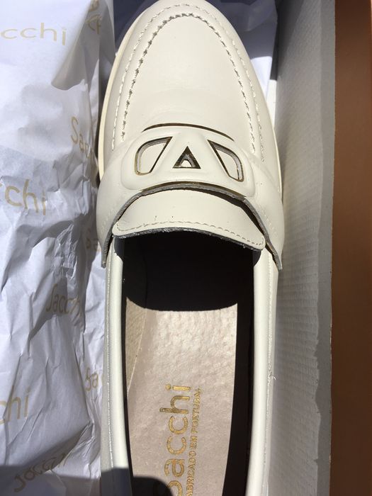 Sapatos brancos bege SACCHI 38