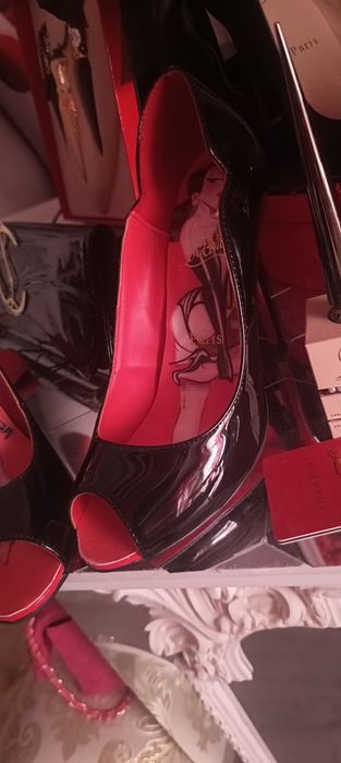 Christian Louboutin szpilki 40