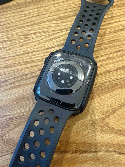 Apple Watch 7, 45mm + Case + Ładowarka + Pudełko