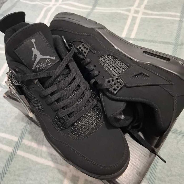 Jordan 4 Retro Black Cat Rozmiar 40