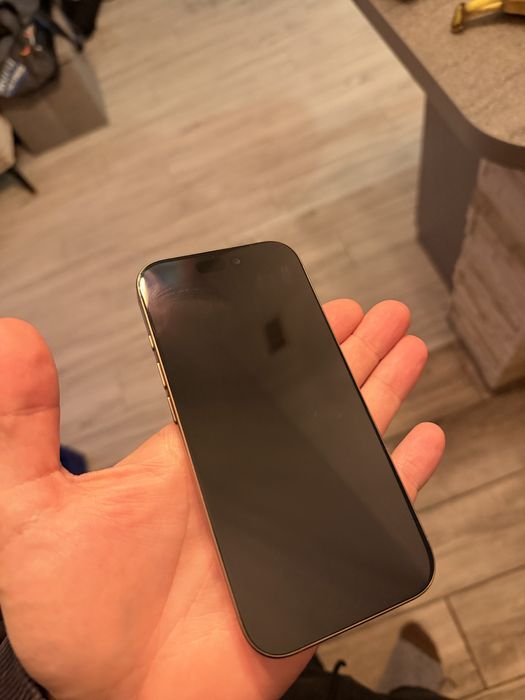 Iphone 16 pro 256 gb jak nowy 95% gwarancja