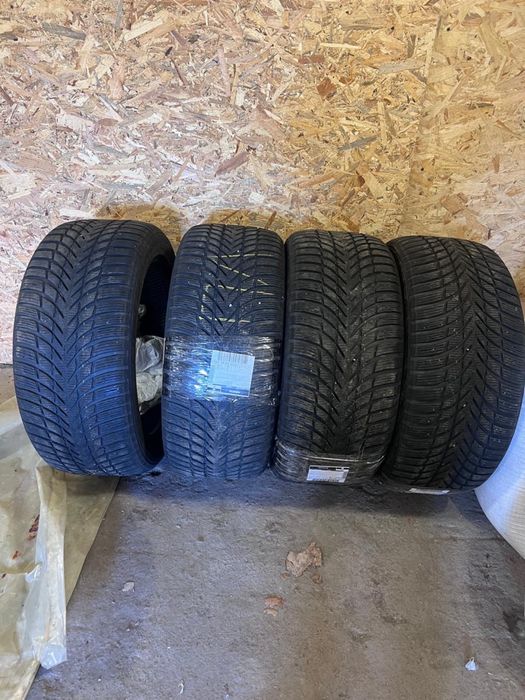 Зимня резина nokian 275/45/R20