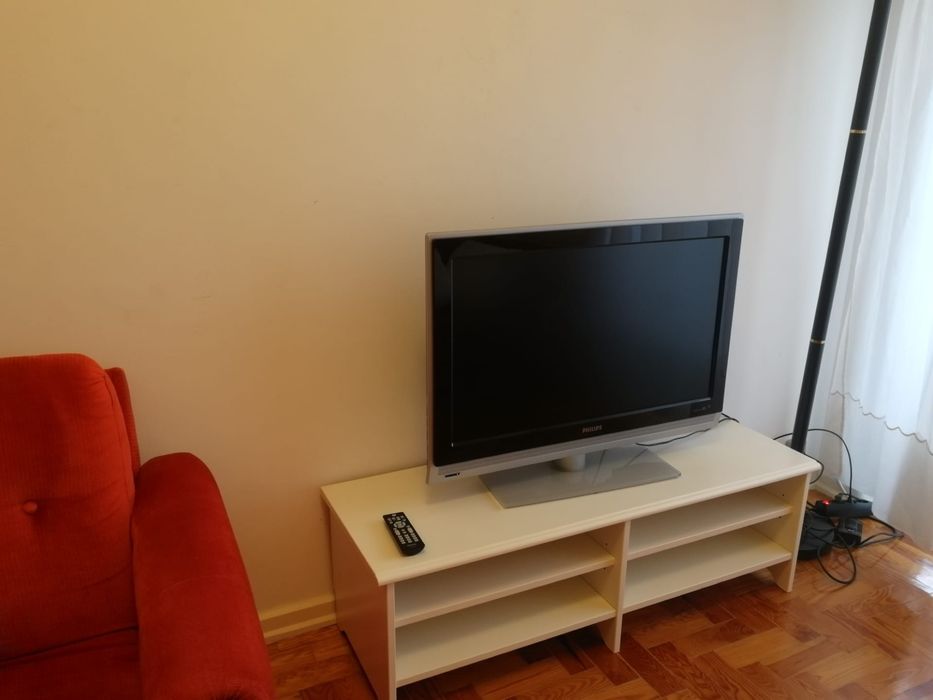 Aluga-se quarto em Benfica num T3 com sala