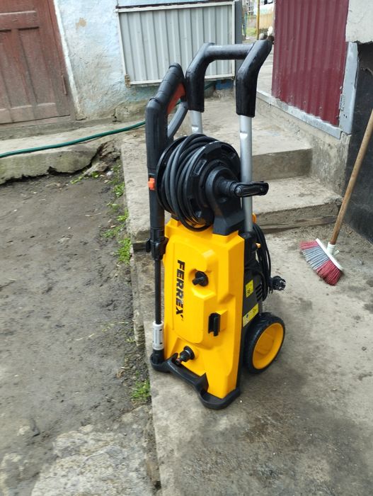 Продам авто мойку