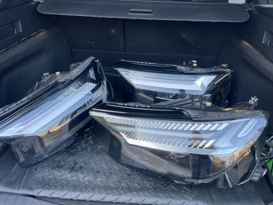 Фара Q4 e-tron Matrix full Led  89A 941 035 89A 941 033