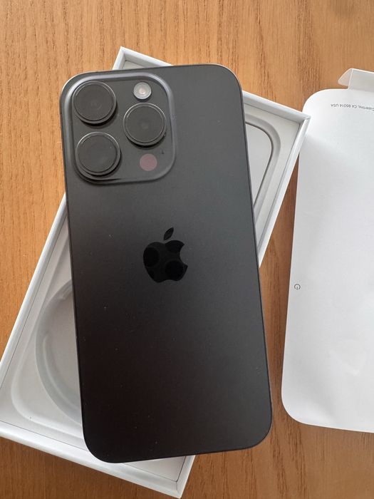 Iphone 15 Pro  como novo