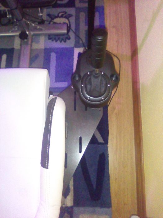 Logitech g923 e playseat evo branco  LER DESCRIÇÃO