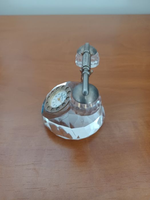 Relógio decorativo em cristal