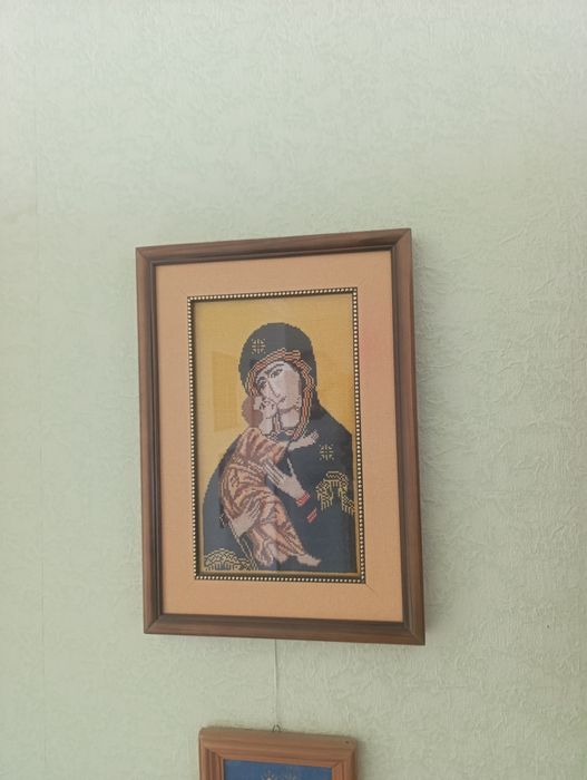 Ікона божої матері вишита хрестиком