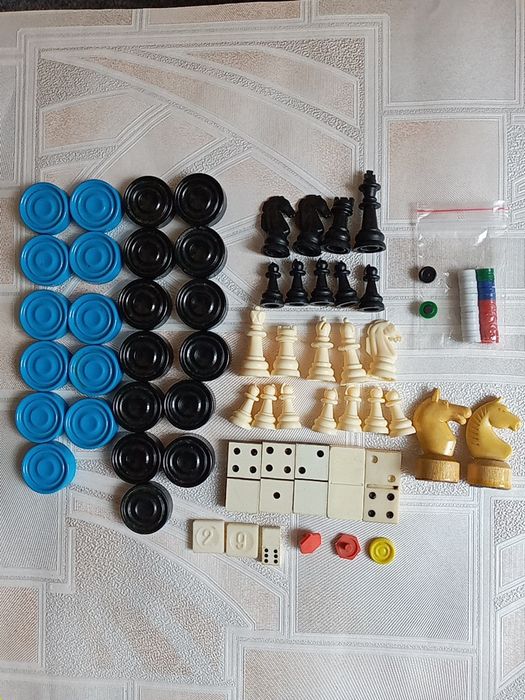 Шахматы деревянные, с магнитами, Фигурки СССР