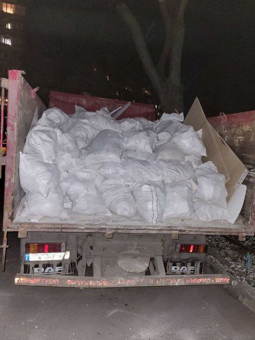 Дешевий вивіз сміття Київ. Заберемо ваші меблі, мішки, траву