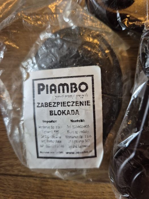 Zabezpieczenia przed dziećmi, taśmy ochronne do mebli, zaślepki do kontaktu itp