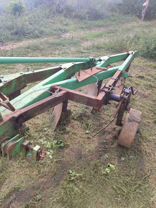 Продам плуг бомет 4/30
