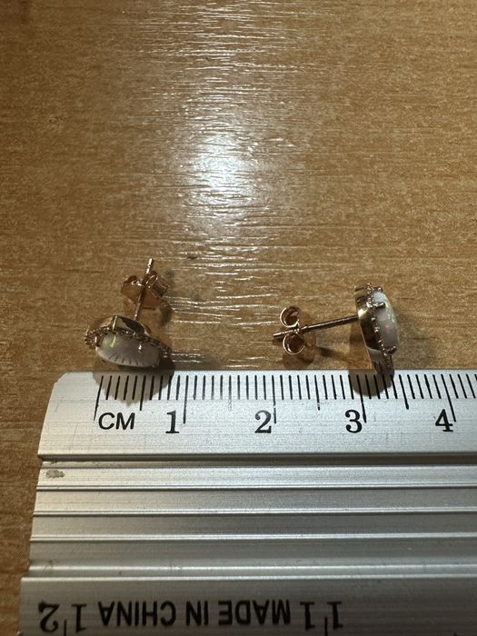 Акція! Сережки - гвіздочок з опалом 1.08г золото 585 проба