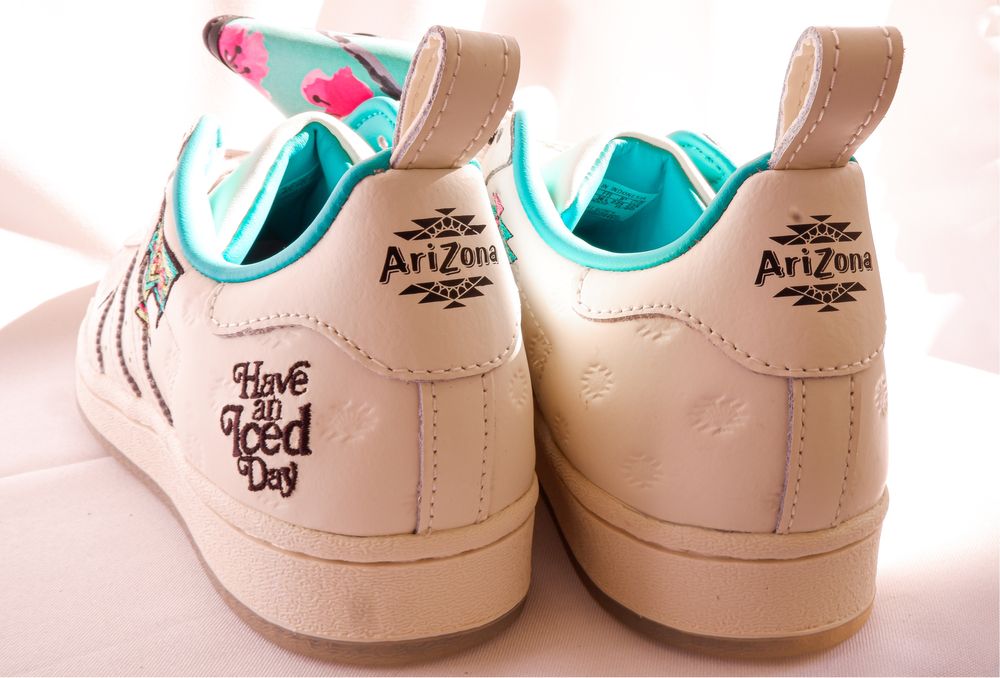 Adidas superstar arizona