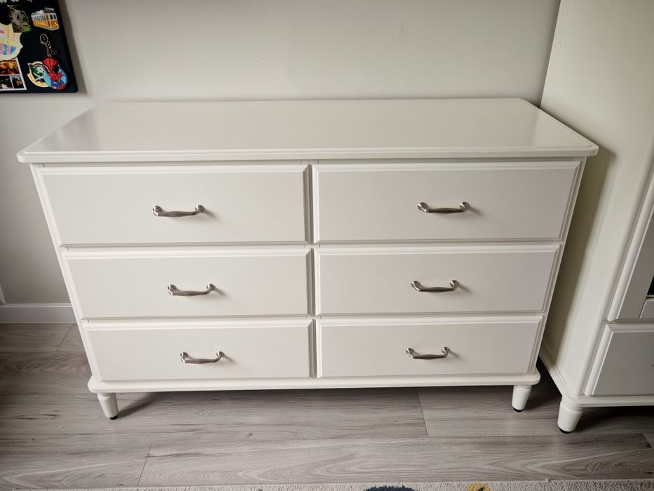 Komoda z szufladami Ikea Tyssedal biała, bdb stan