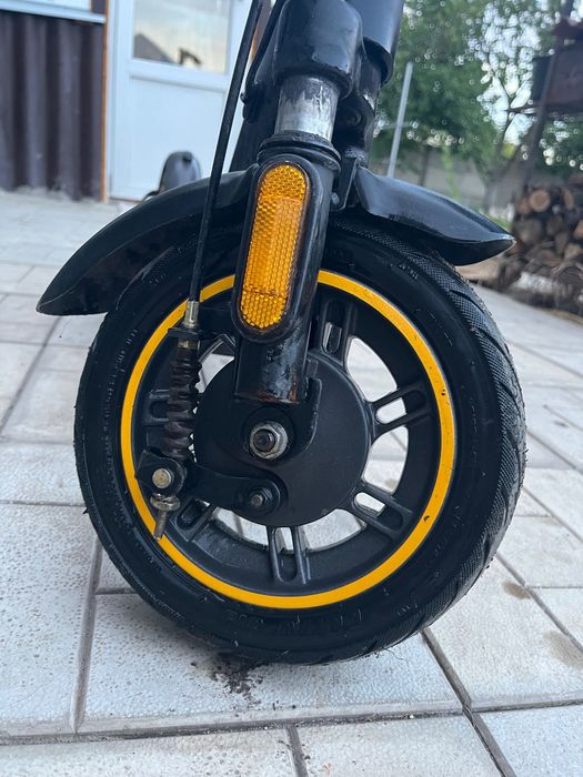 Електросамокат kugoo