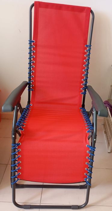 Duas Espreguiçadeira dobrável  por 40€