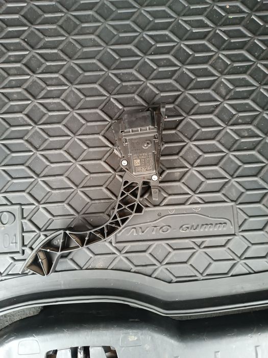 Педаль газу,акселератор.На Вольво V50