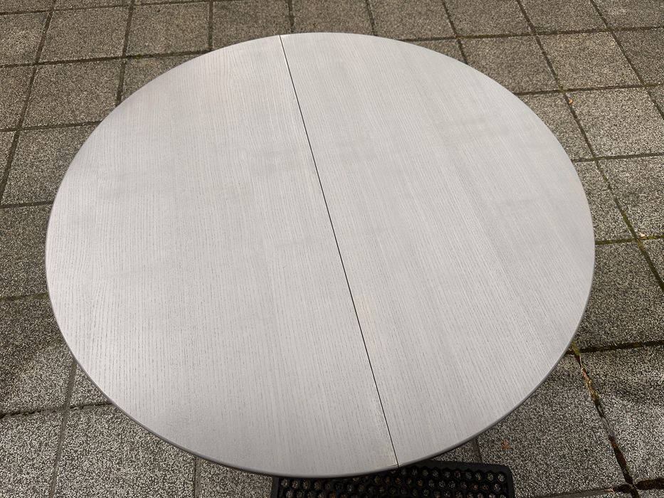 Thonet stół rozkładany średnica 120cm. Rozkladany na 180 lub 240cm