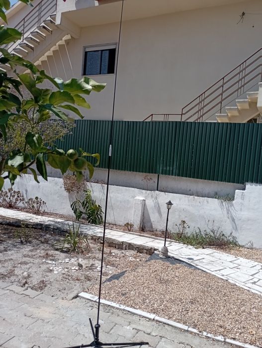 Tripé com Antena