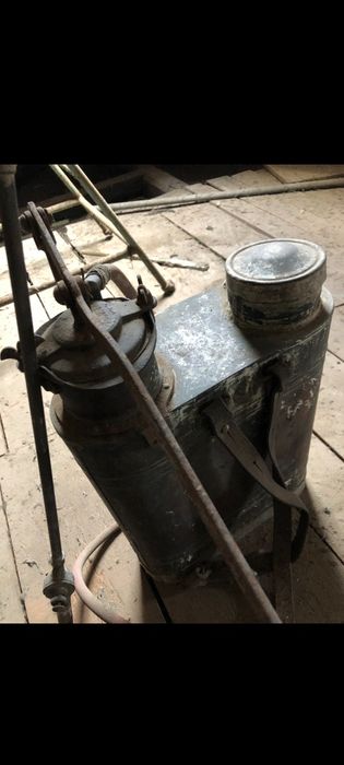 Máquina de sulfatar em cobre, muito antiga