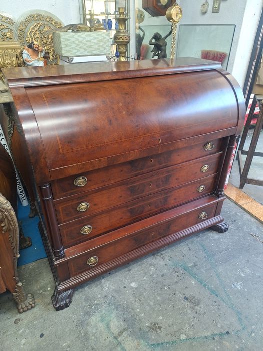 Escrivaninha/Comoda (cilindro)