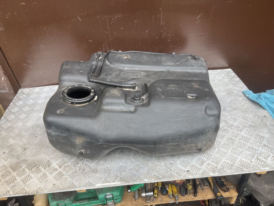 Бак бензобак 1.8 бенз Ланд ровер фриландер 04год land rover freelander