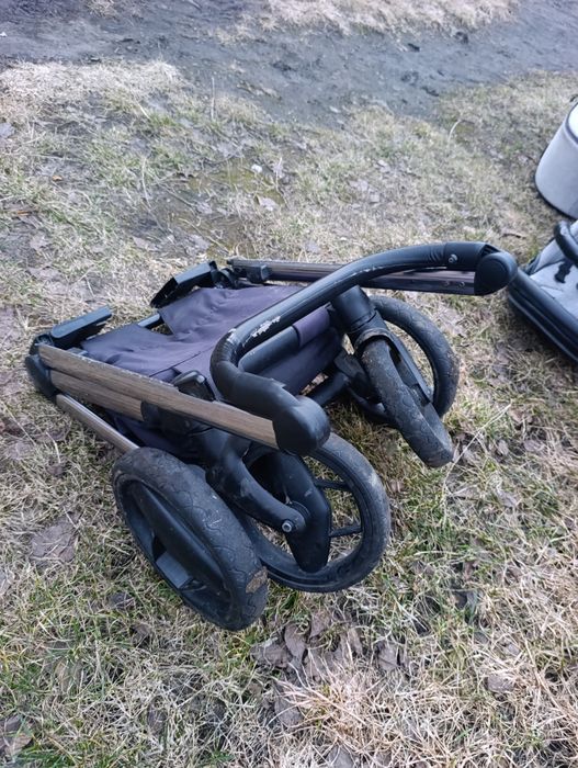 Продам коляску  Invictus V-Plus 2в1