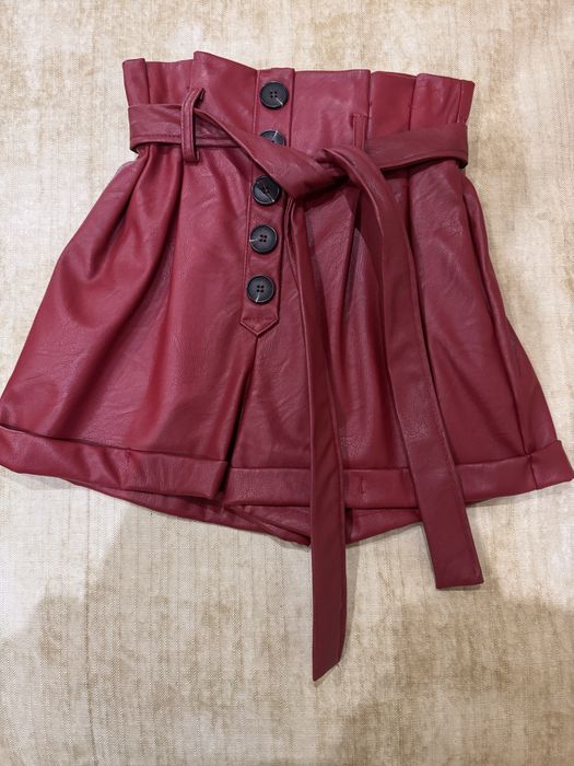 Calcoes bordeux, em pele