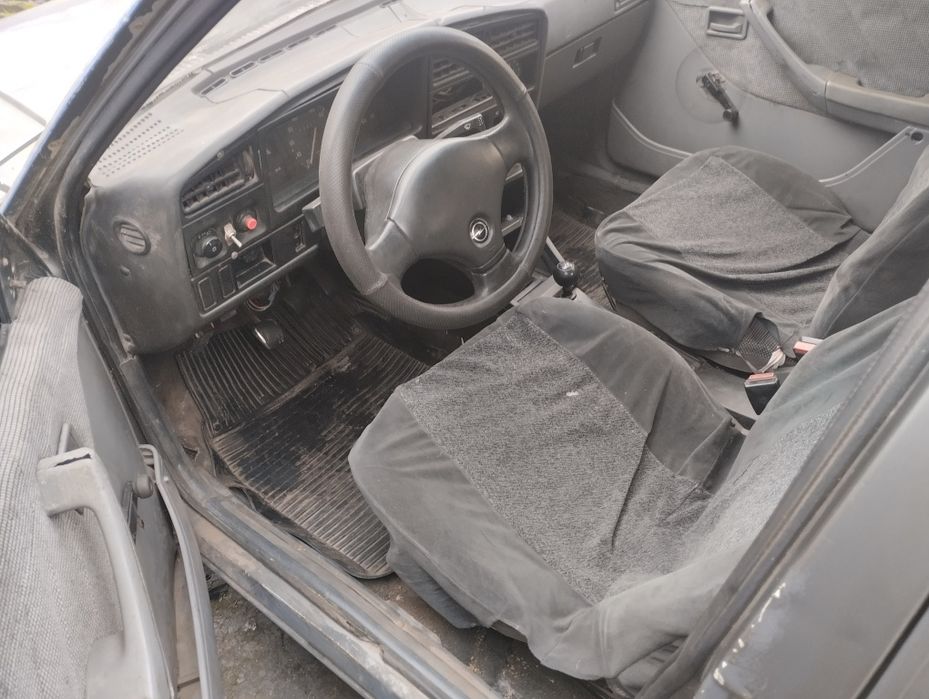 Продам Опель аскона газ/ бензин