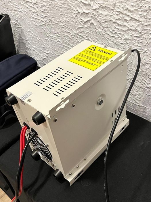 Przetwornica solarna UPS SINUSPRO 800S (12V/800W) VOLT POLSKA