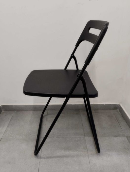 Оренда пластикових стільців