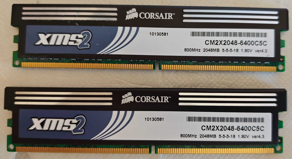 Memória Corsair 4 GB - DDR2