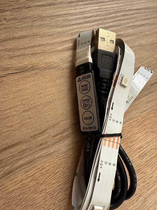Светодиодная лента RGB с USB и микроконтроллером, світлодіодна лента